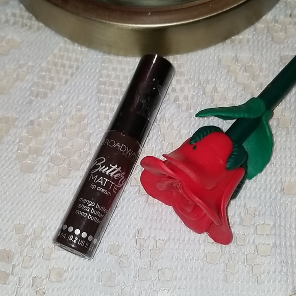 Broadway Colors Buttery Lip Cream - Picture 2 of 5